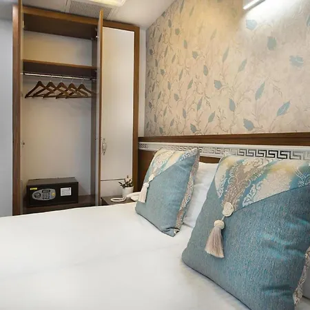 In Guest * İstanbul